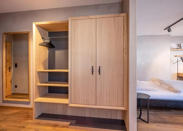 阿亨湖家庭天堂运动酒店 - 仅限家庭