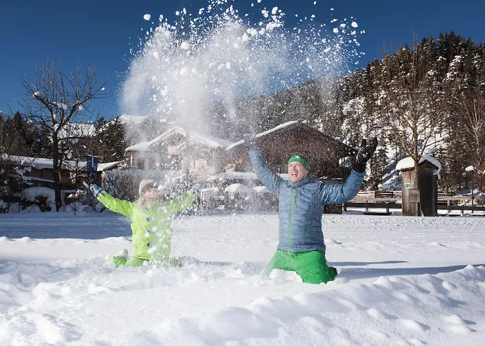 阿亨湖家庭天堂运动酒店 - 仅限家庭 酒店