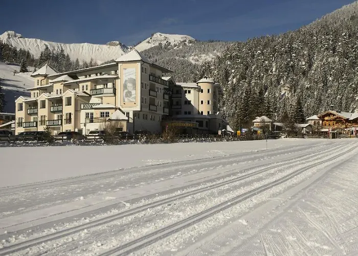 Familienparadies Achensee - Families Only Hotel 4*